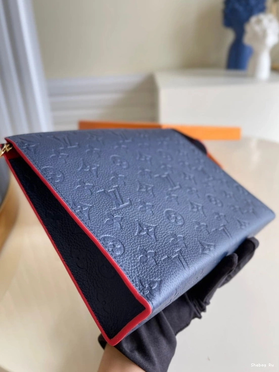 POCHETTE LOUIS VUITTON VOYAGE 0813